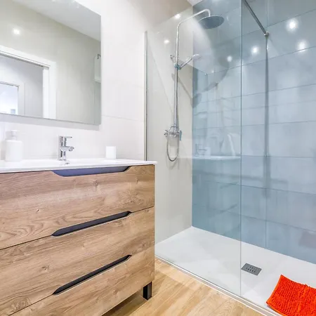 New Lofts Boutique Center *