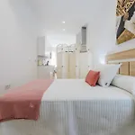 New Lofts Boutique Center
